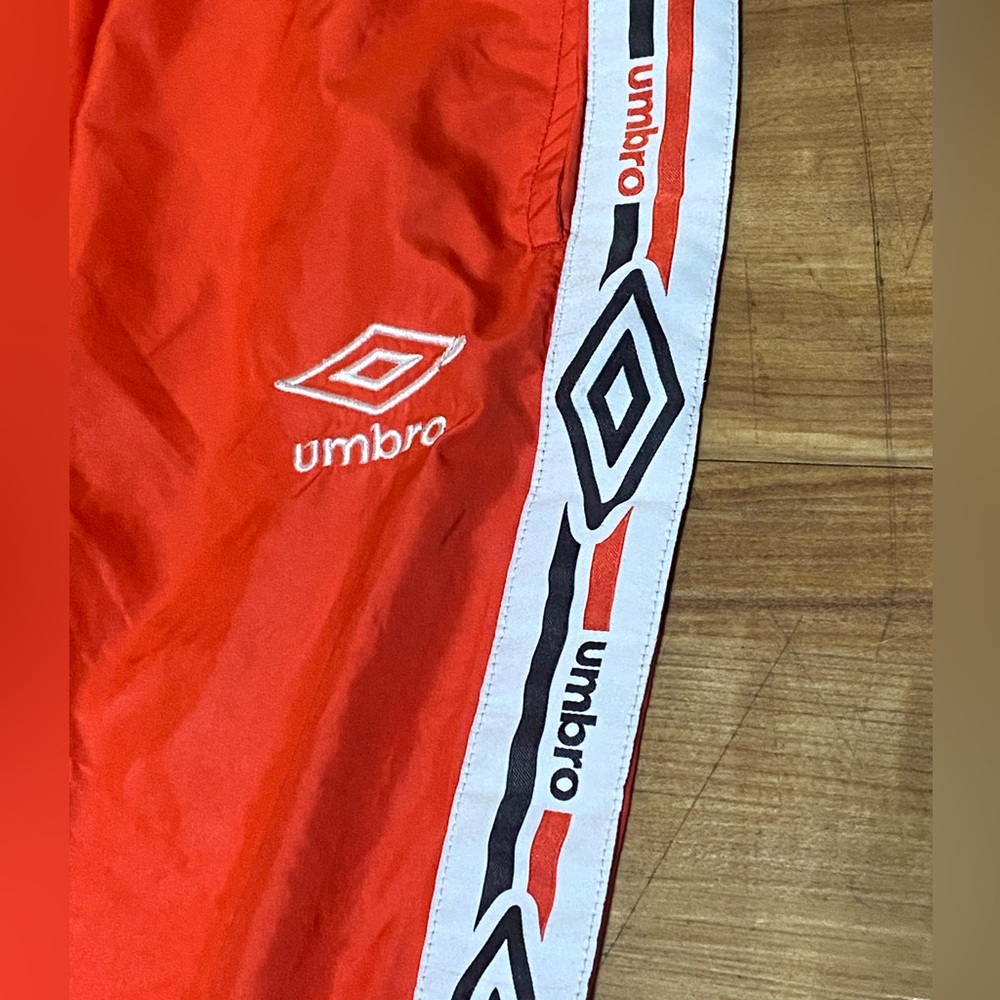 Umbro Windbreaker Pants Neon Orange